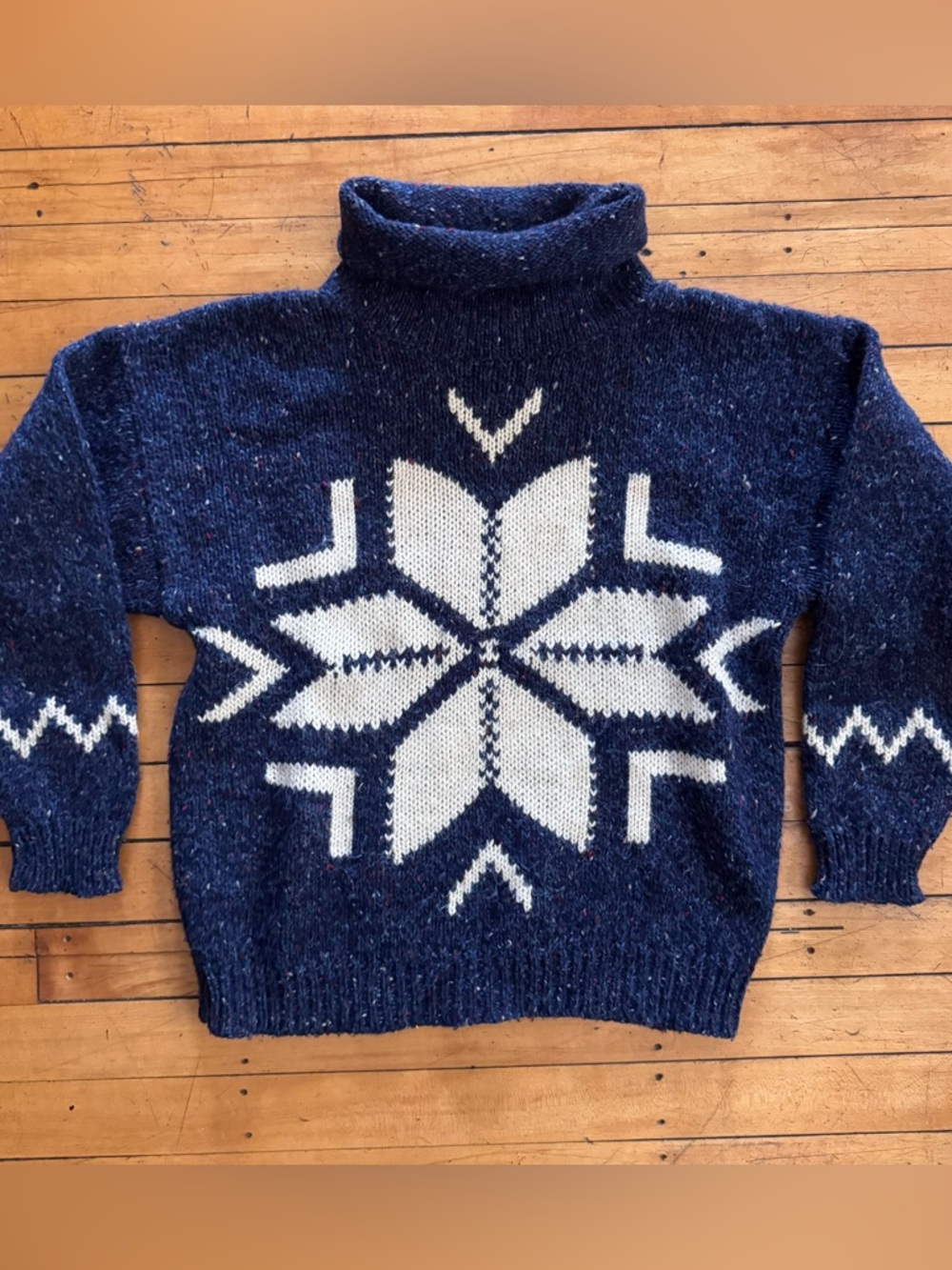 Vintage Liz Claiborne Fair Isle Turtle Neck Sweater snowflake navy blue 1990s